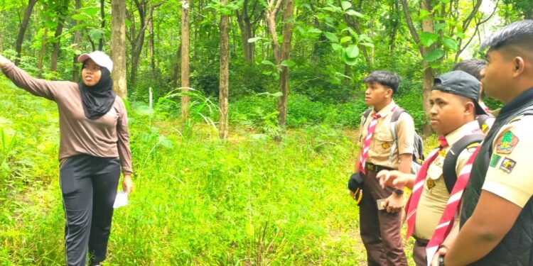 Saka Wanabakti Banyuwangi Latih Anggota Ukur Besaran Erosi