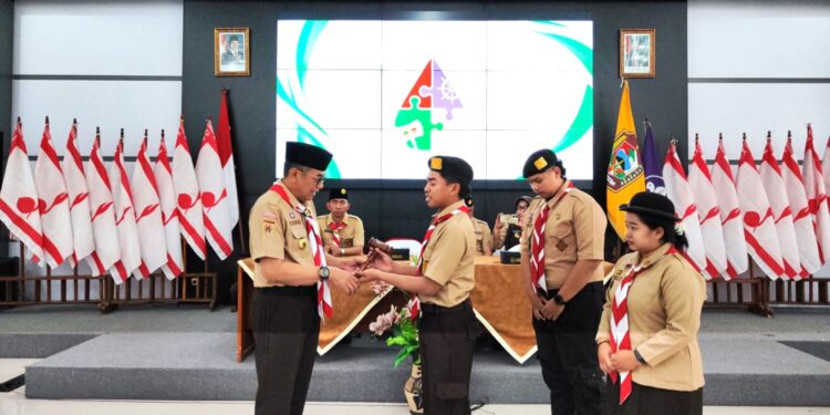 Ketua Kwarcab Karanganyar Membuka Sidparcab