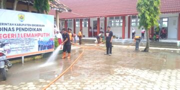 Pramuka Peduli Kwarran Brati Gelar Aksi Bersih-Bersih di SDN 2 Karangsari dan SDN 1 Lemahputih