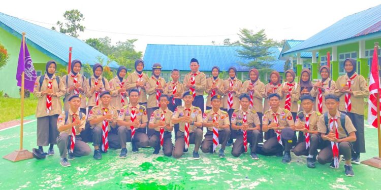 Pelantikan Dewan Ambalan Penegak Lamatti Bulo-Bulo Gugus Depan UPT SMAN 4 Sinjai