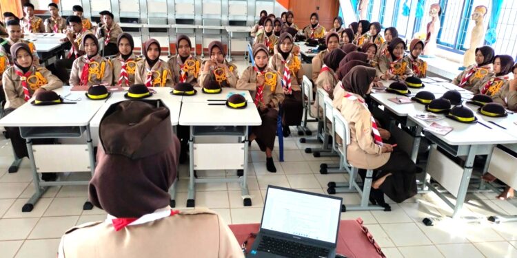 Ambalan Tomau SMAN 19 Bone Kembangkan Wawasan Pengelolaan Ambalan dan Administrasi Gugusdepan