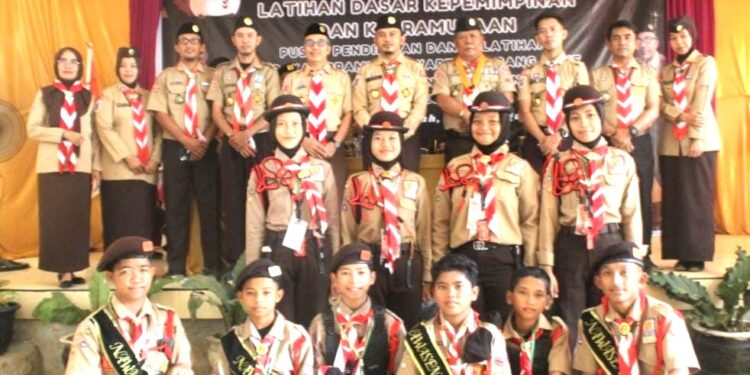 Bangun Karakter Kembangkan Kepemimpinan dan Prestasi, Pramuka SMPN 1 Patimpeng Sukses Ikuti LANDAK 2025