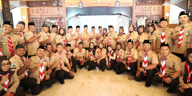 Ketua Kwarda Jatim Lantik Penjabat Bupati Tulungagung Sebagai Ketua Mabicab Gerakan Pramuka