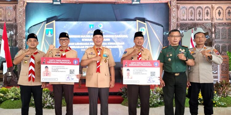 Ketua Kwarda Jatim Lantik Penjabat Bupati Tulungagung Sebagai Ketua Mabicab Gerakan Pramuka