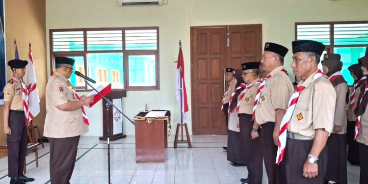 Ketua Kwarcab Banyumas Resmi Melantik Pengurus Kwarran Purwokerto Utara Masa Bakti 2025-2028