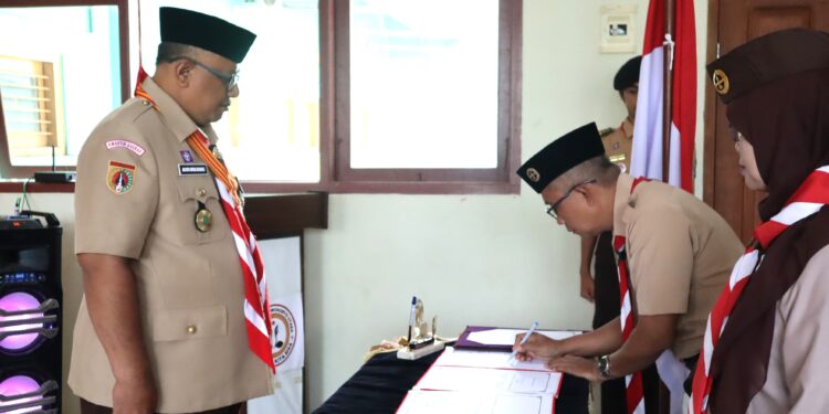 Ketua Kwarcab Banyumas Resmi Melantik Pengurus Kwarran Purwokerto Utara Masa Bakti 2025-2028