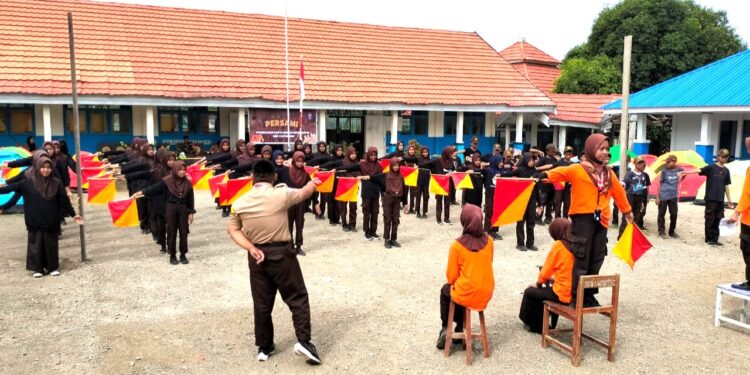 Komunikasi Taktis dan Efektif, Tingkatkan Ketrampilan dan Kerjasama Pramuka Penggalang “Nawasena Scout” Melalui Semaphore