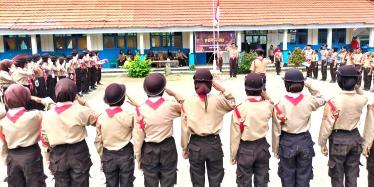 Penutupan Persami SMPN 1 Patimpeng: Bentuk Watak, Karakter dan Kedisiplinan