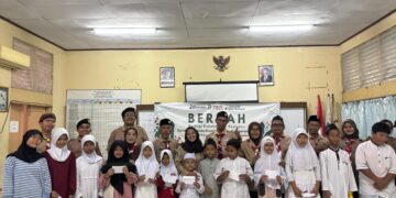 Kwarran Kebayoran Baru Berbagi Kebahagiaan Bulan Ramadan