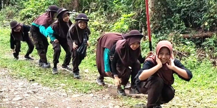 Hiking Penggalang SD Inpres 3/77 Masago: Jelajah Alam, Bangun Kreatifitas dan Solidaritas