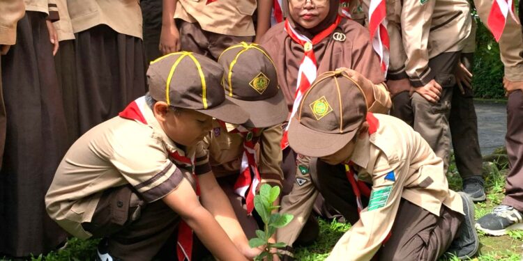 Ketua Mabigus SDN 4 Purwanegera Ajak Kaum Muda Lestarikan Lingkungan