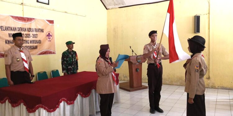 Ketua Kwartir Ranting Wirosari Melantik Pengurus DKR