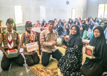 Charity for Humanity: Bakti Ramadhan Saka Bhayangkara, Berbagi Al-Qur’an dan Iqro di Sukoharjo