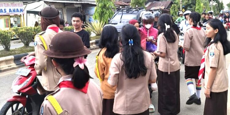 Dari Masyrakat Untuk Masyarakat