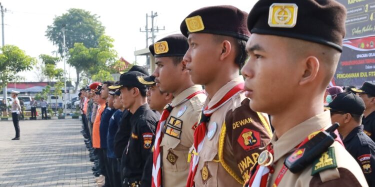 Saka Bhayangkara Polres Sukoharjo Ikut Apel Pasukan Operasi Ketupat Candi 2025