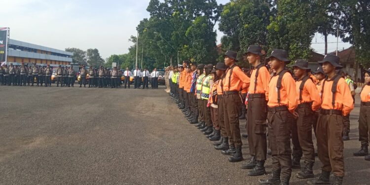 Saka Bhayangkara Ikuti Upacara Gelar Pasukan Ketupat Candi 2025