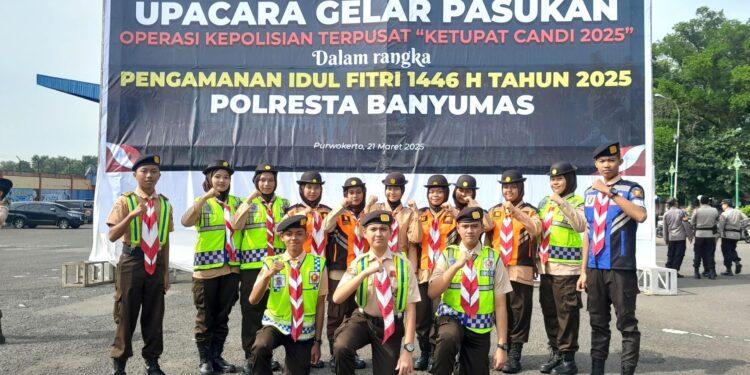 Saka Bhayangkara Ikuti Upacara Gelar Pasukan Ketupat Candi 2025