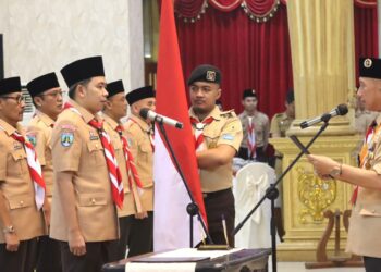 Ketua Kwarda Jatim Lantik Bupati Jember Sebagai Kamabicab, Berharap Pramuka Jember Maju Berprestasi