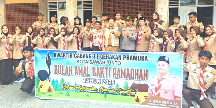 Wawako Sawahlunto Jeffry Hibatullah Apresiasi Bakti Sosial Pramuka Bantu Pengunjung Pasar