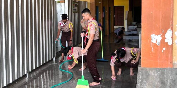 Bakti Ramadhan Saka Bhayangkara Ranting Benua Lima