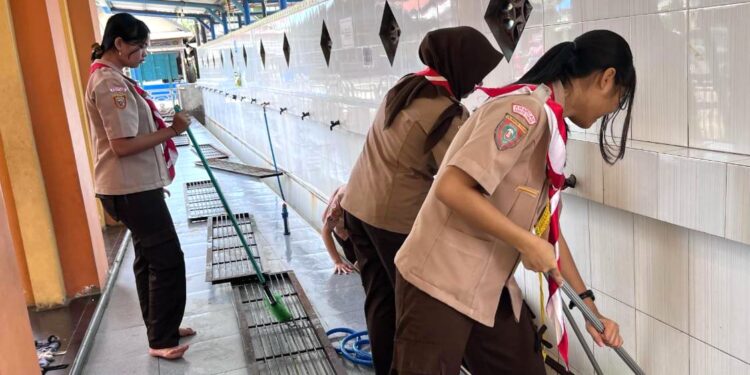 Bakti Ramadhan Saka Bhayangkara Ranting Benua Lima