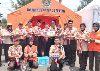 Beri Dukungan Semangat Kepada Pramuka, Kwarda Lampung Kunjungi Posko Karya Bakti Lebaran Di Kalianda Dan Pelabuhan Bakauheni