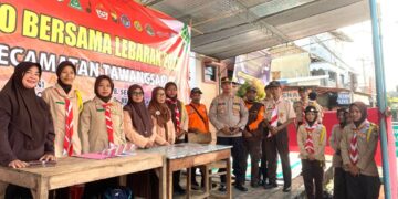 Anggota Jurnalistik Saka Bhayangkara Polres Sukoharjo dan Kapolsek Tawangsari Kunjungi Pos Pam Tawangsari