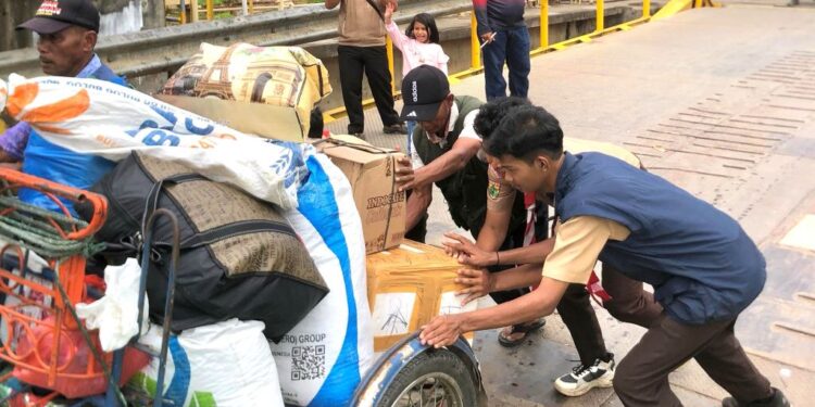 Pramuka Peduli Kwarcab Banda Aceh Laksanakan Karya Bakti Lebaran 2025 di Pelabuhan Ulee Lheue