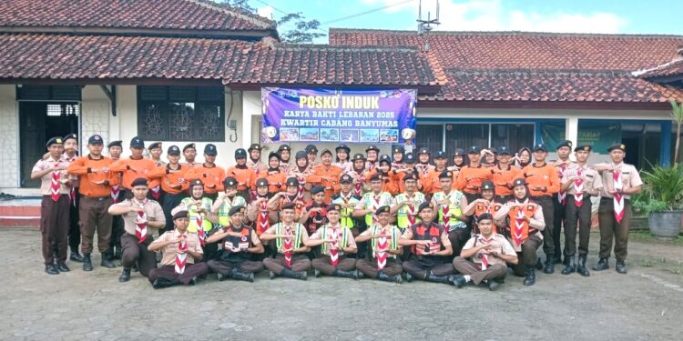 Saka Bhayangkara Polresta Banyumas Ikuti Penutupan Karya Bakti Lebaran Tahun 2025