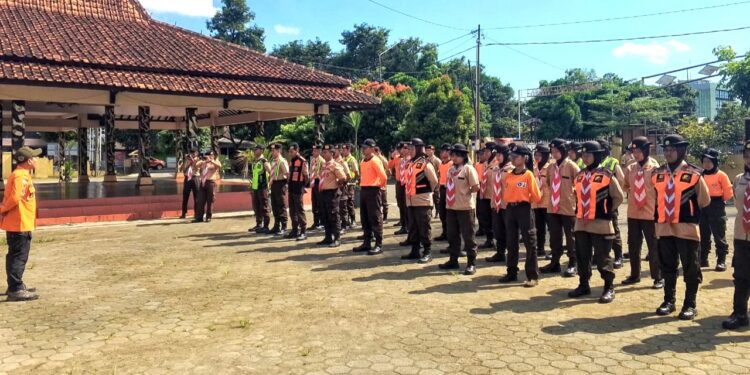 Saka Bhayangkara Polresta Banyumas Ikuti Penutupan Karya Bakti Lebaran Tahun 2025