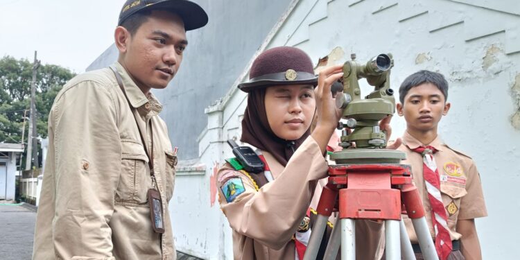 Saka Wanabakti Banyuwangi Ekspedisi ke Malang Untuk Pelajari Pengukuran dan Pemetaan Hutan