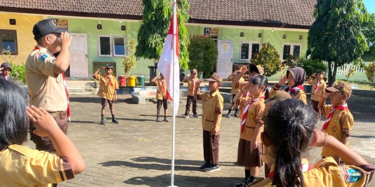 16 Siaga Mula Resmi Dilantik di Pangkalan SD Negeri 1 Lemahbangkulon