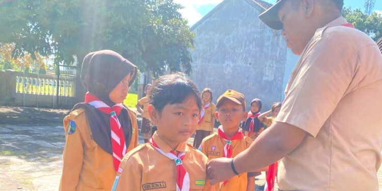16 Siaga Mula Resmi Dilantik di Pangkalan SD Negeri 1 Lemahbangkulon