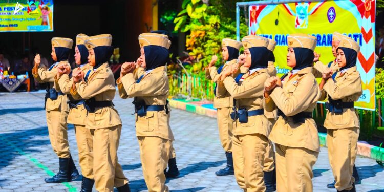 Pembukaan Pesta Siaga Kwartir Ranting Brati Dimeriahkan Atraksi Variasi Baris Berbaris