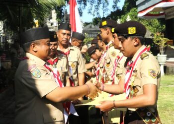 Dikukuhkan Ketua Kwarcab Gianyar, Ambalan Sahadewa – Goridewi SMAN 1 Payangan Lahirkan Tujuh Orang Pramuka Garuda