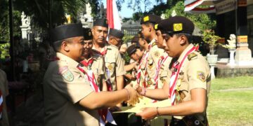 Dikukuhkan Ketua Kwarcab Gianyar, Ambalan Sahadewa – Goridewi SMAN 1 Payangan Lahirkan Tujuh Orang Pramuka Garuda