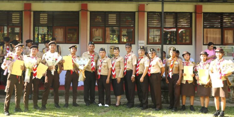 Dikukuhkan Ketua Kwarcab Gianyar, Ambalan Sahadewa – Goridewi SMAN 1 Payangan Lahirkan Tujuh Orang Pramuka Garuda