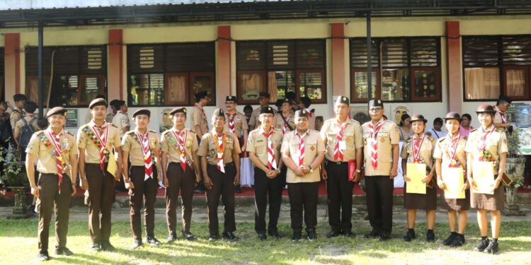 Dikukuhkan Ketua Kwarcab Gianyar, Ambalan Sahadewa – Goridewi SMAN 1 Payangan Lahirkan Tujuh Orang Pramuka Garuda