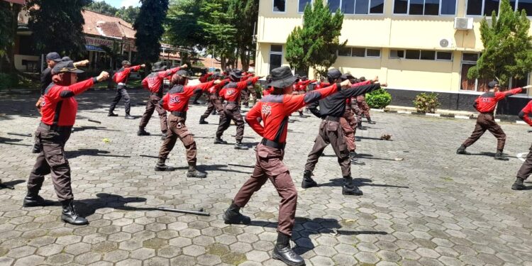 Saka Bhayangkara Polresta Banyumas Gelar Diklat TKK Krida Tibmas