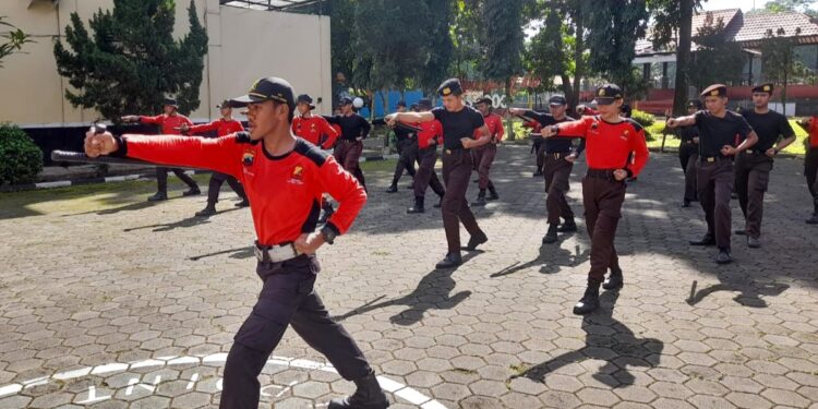 Saka Bhayangkara Polresta Banyumas Gelar Diklat TKK Krida Tibmas