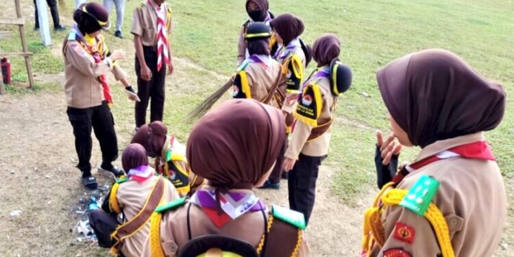 Pramuka Bersama Untuk Bumi: Aksi Penanaman Pohon dan Eliminasi Sampah Plastik