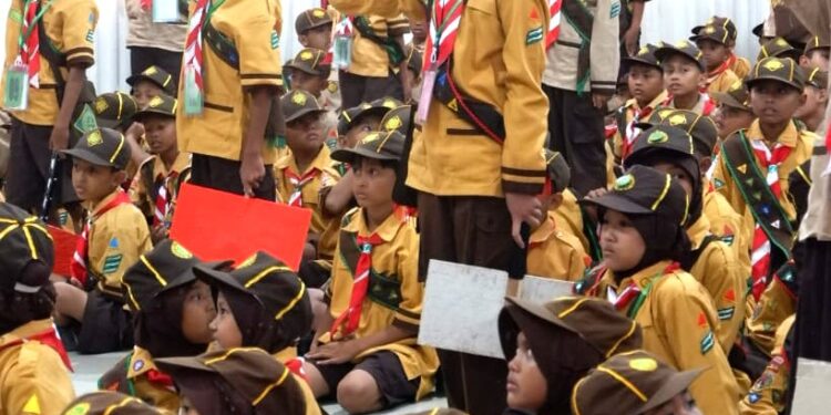 Cintai Lingkungan, Peserta Pesta Siaga Berkenalan Dengan Reptil