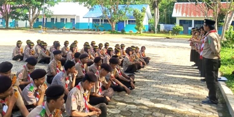 Pembina Ambalan Tomau, Berikan Motivasi Tinggi untuk Anggota Ambalan Raih Tanda Kecakapan Khusus dan Tanda Penghargaan Gerakan Pramuka