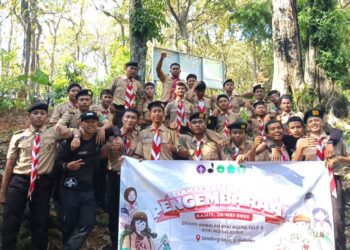 Menembus Rimba Bersama Penegak MA Sunniyyah Selo di Sendang Coyo