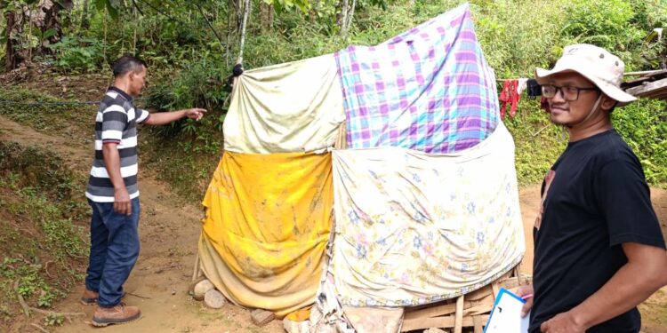 Ibu Sutiyah, 53 Tahun – Menguatkan Hidup dari Pedalaman Pule, Trenggalek Dapat Bantuan Bedah Rumah dari Kwarda Pramuka Jatim