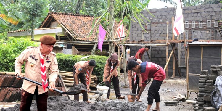 Kwarda Jatim Selenggarakan Perkemahan Wirakarya Jawa Timur Bakti Untuk Negeri Pemugaran 143 Unit Rumah se Jatim