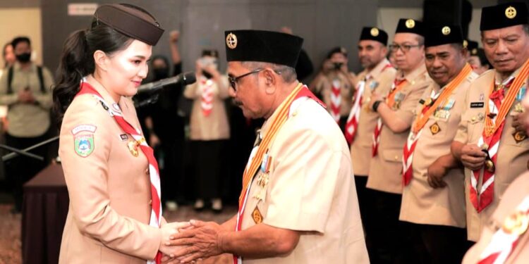 Pelantikan Gubernur Malut sebagai Ketua Majelis Pembimbing Daerah Gerakan Pramuka Maluku Utara