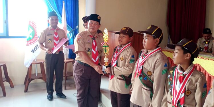 8 Pramuka SD N 2 Krangganharjo Lulus Uji Pramuka Garuda