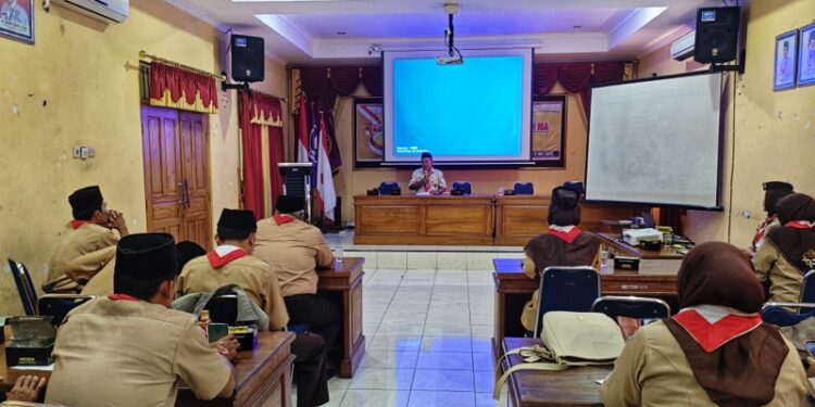 Kwarcab Grobogan Adakan Kursus Orientasi Bagi Kepala SMA, MA, SMK