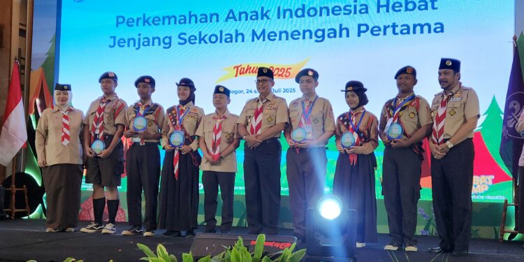 Perkemahan Anak Indonesia Hebat Tingkat SMP Resmi Ditutup, Wamendikdasmen: Pramuka Ciptakan Pemimpin Masa Depan